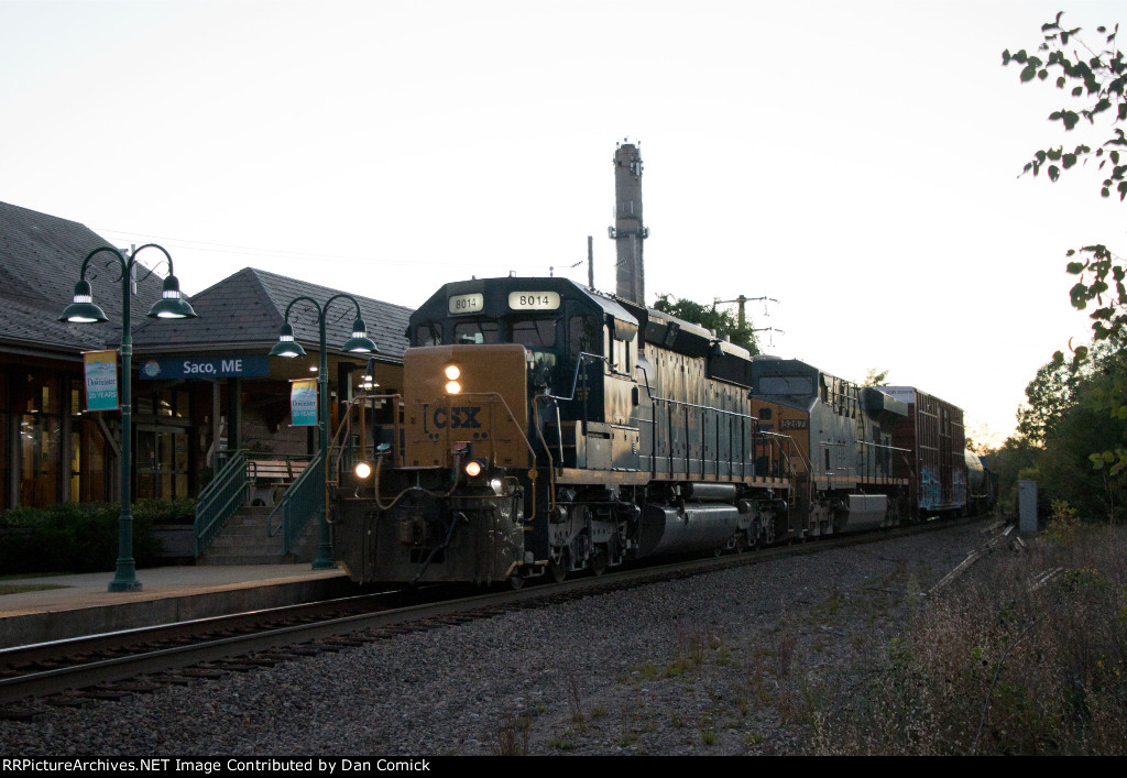 CSXT 8014 Leads M426 at Saco Station